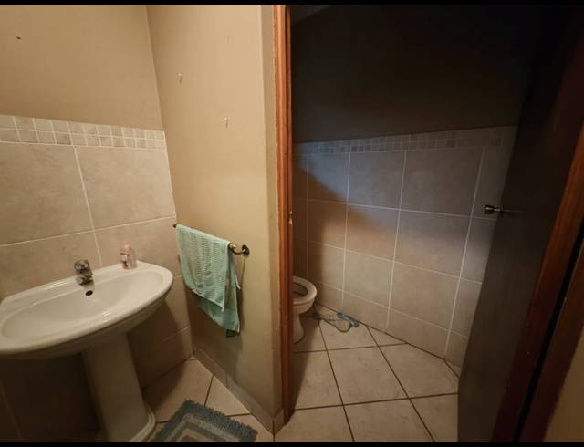 4 bed property to rent in ELDORAIGNE